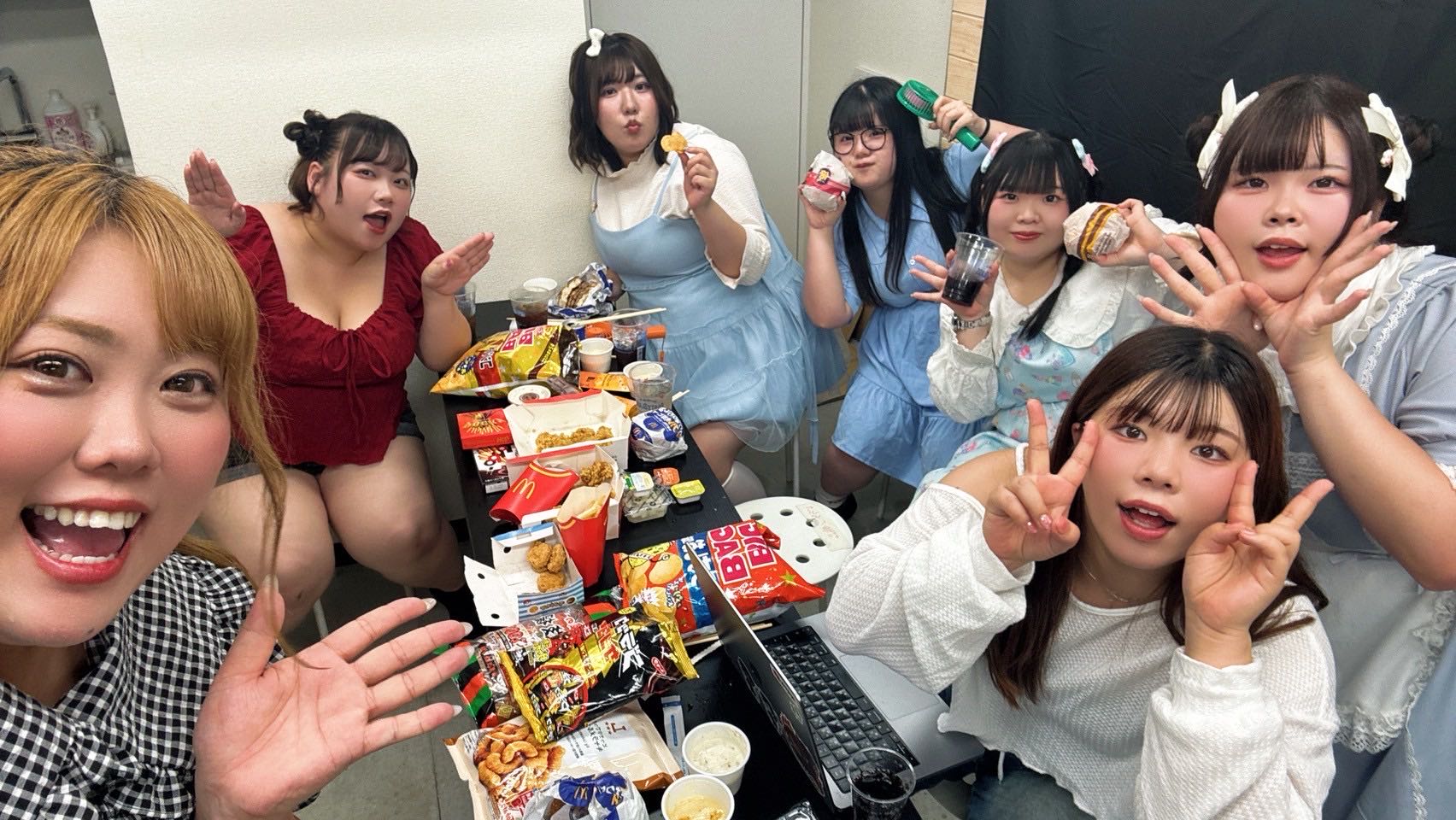 ゲリラ配信♡ごはんたべるよ